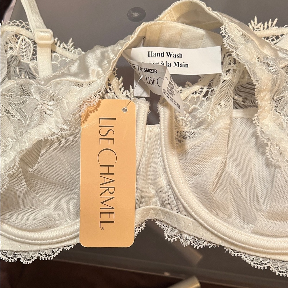 Luxurious Ivory Lace Bra